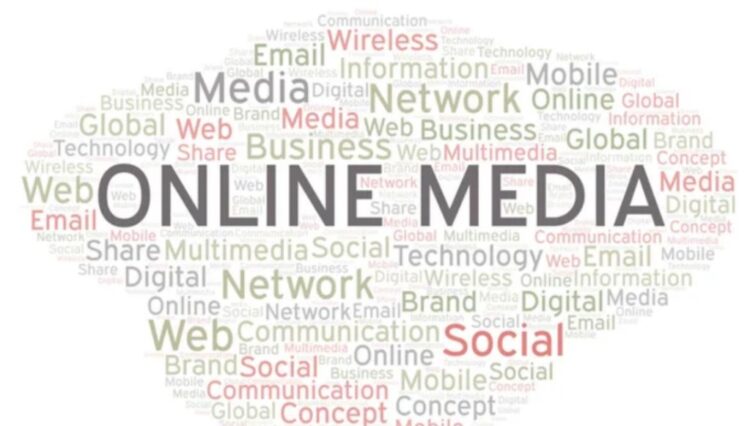 The Struggle for Trust in Online Media: A Battle for Credibility