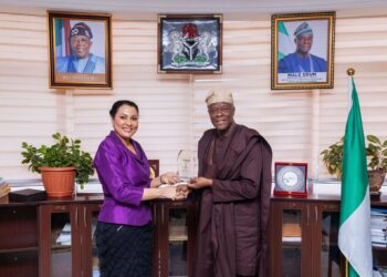 NIGERIA’S DOMESTIC DOLLAR BOND ISSUE WINS WEST AFRICA DEAL OF THE YEAR AWARD